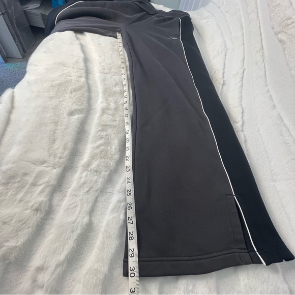 Nike Wide-Leg Track Pants • Black with White Piping • Women’s M - Picture 5 of 6